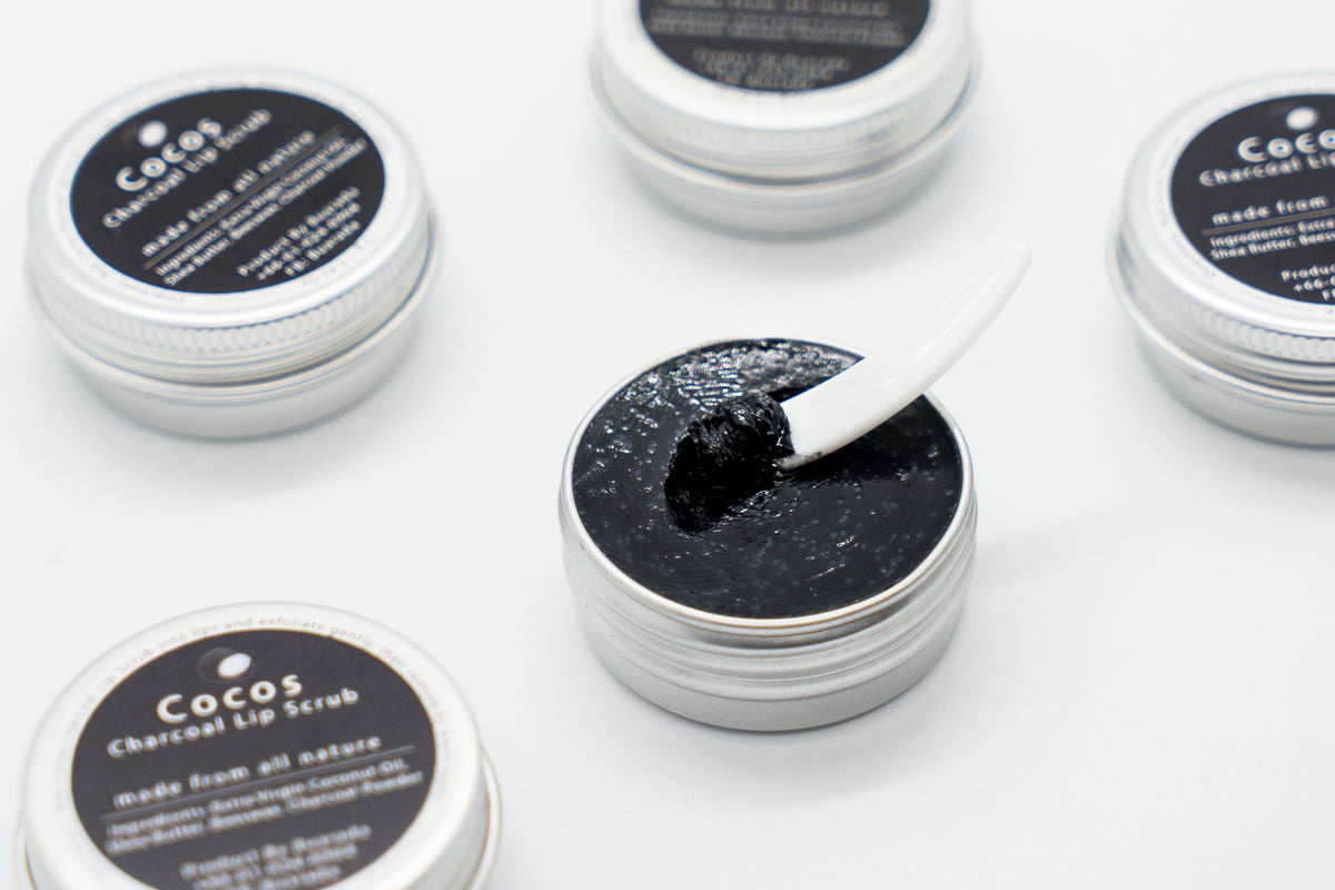 Cocos Charcoal Lip Scrub