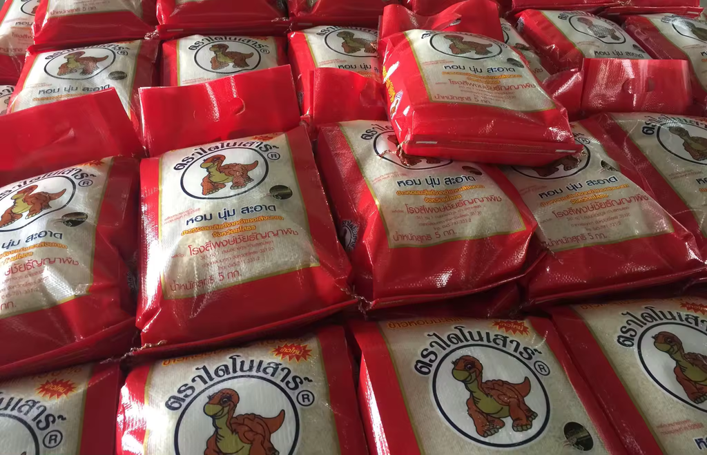 Dinosaur the best Jasmin Rice most popular high quality cheap price of Thailand 5 / 9 / 14 kg